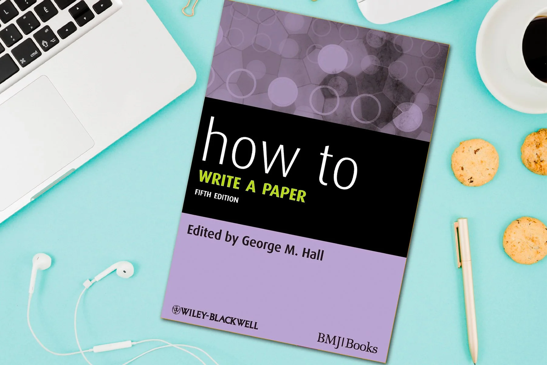 دانلود کتاب "How to Write a Paper" - راهنمای کامل نوشتن مقاله علمی